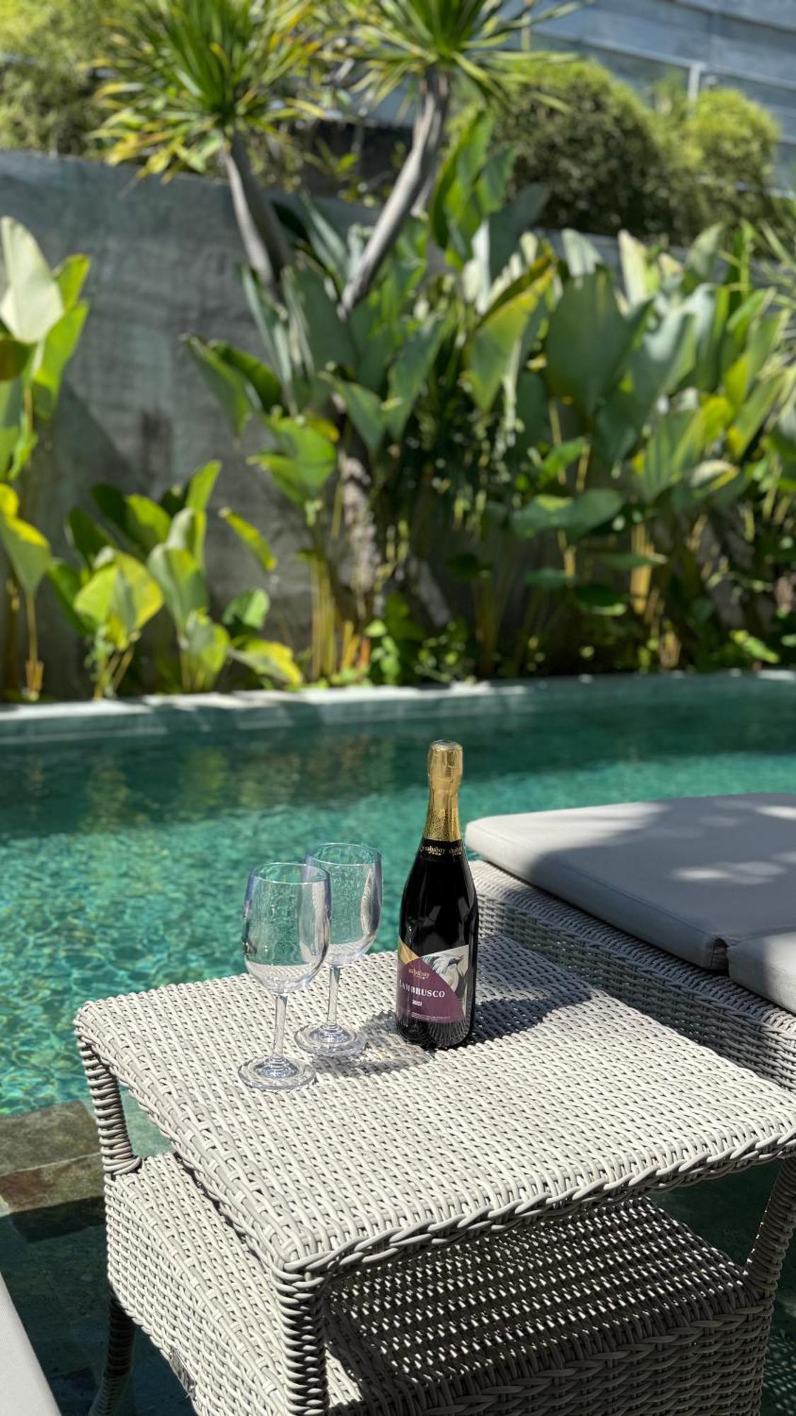 Inspira Seminyak Villa Dış mekan fotoğraf